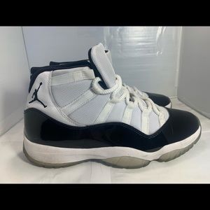 Men’s Nike Air Jordan 11 Retro Shoes Sz 10